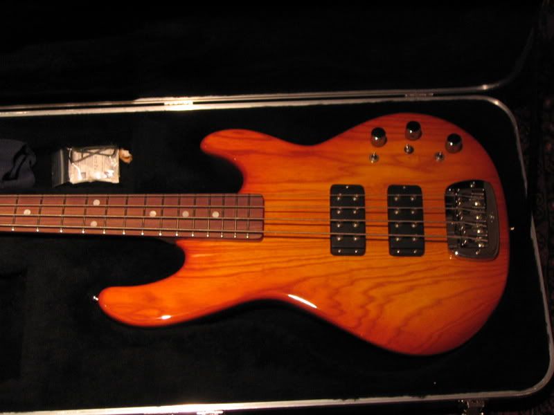 GLL2000001.jpg