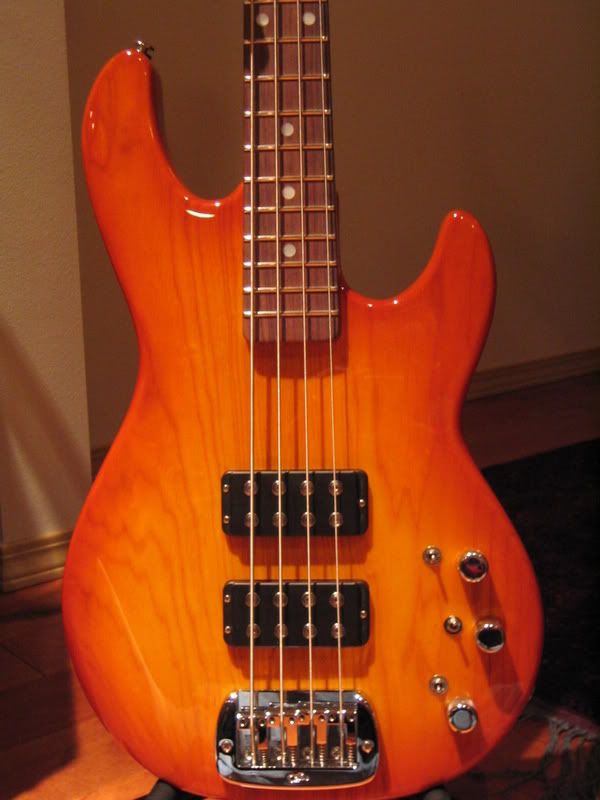 GLL2000007.jpg