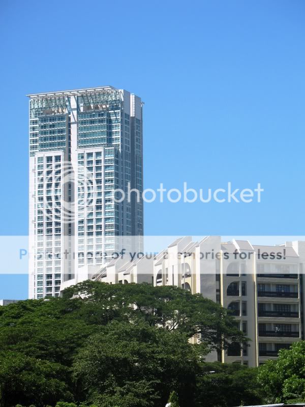 MAKATI | One Roxas Triangle | 174m | 51 fl | SkyscraperCity Forum