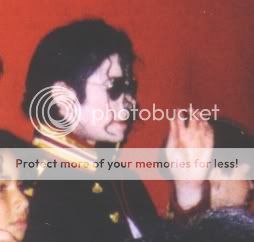 Meeting Michael At_the_Sydney_premiere_of_Ghosts_-_15_November_1996