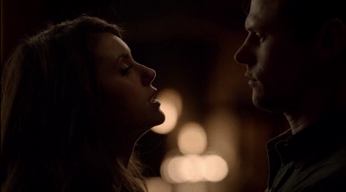 our love is war. - elena and henry; - Page 5 MK03