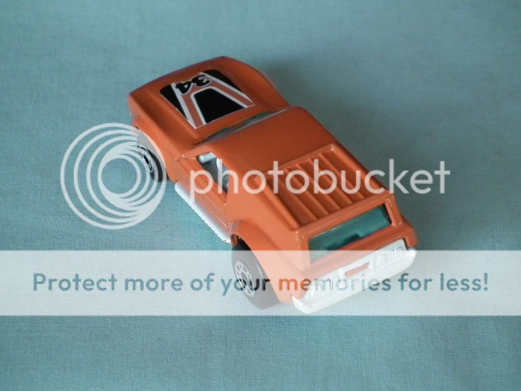 1975 lesney matchbox car no. 34 "vantastic"